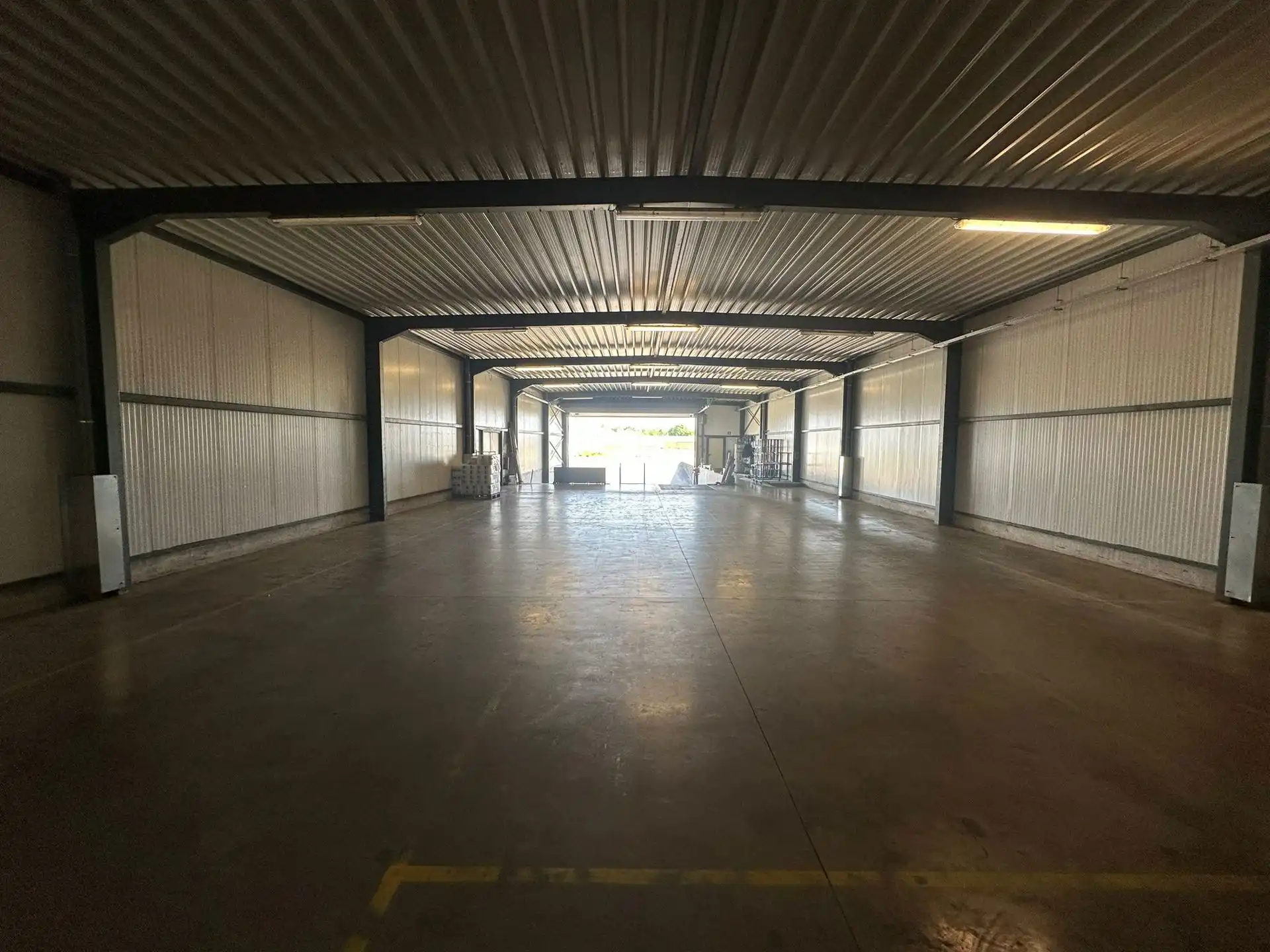 Te Huur Magazijn te Boechout  foto 6