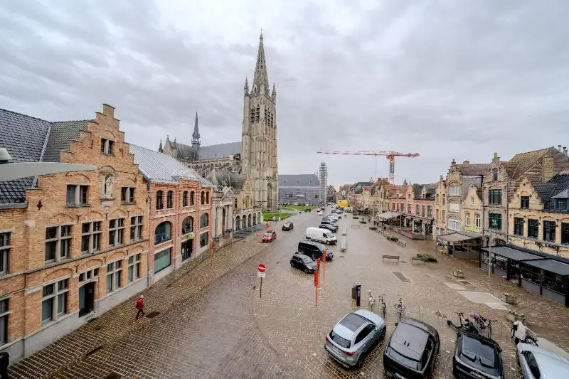 Centraal gelegen , vergunde vakantiewoning "Alice House" in Centrum Ieper met zicht op de kathedraal! foto 17