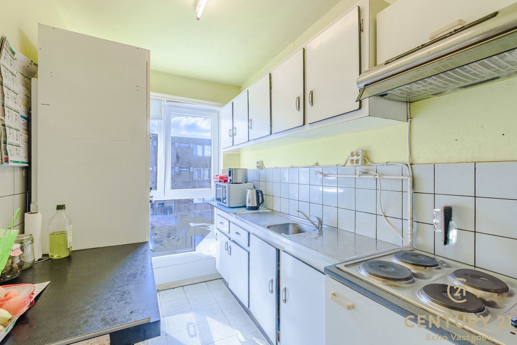 Rustig gelegen 2 slaapkamer appartement met gem. tuin foto 6