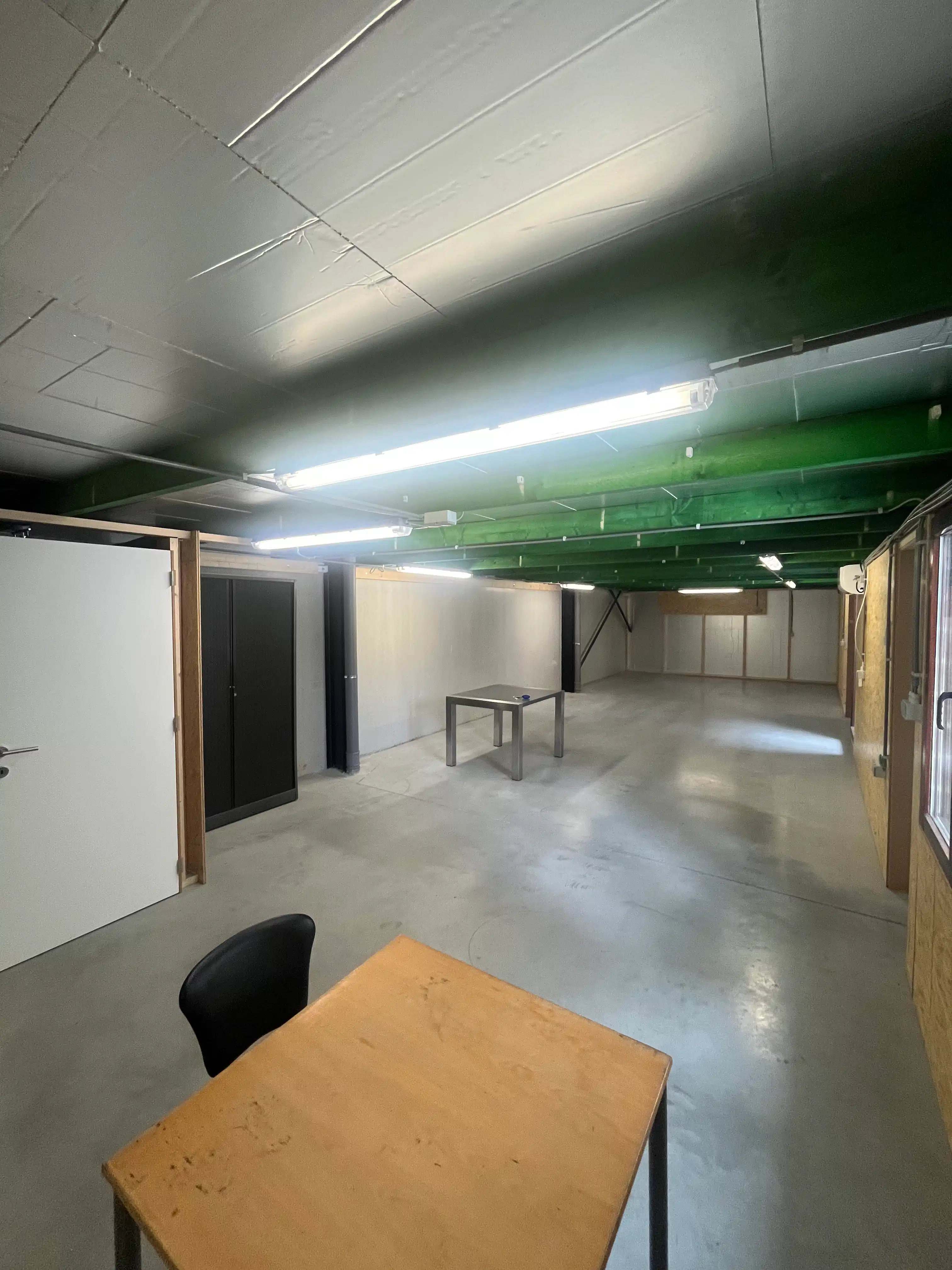 TE HUUR - KMO-unit (magazijn) van 194 m2 in Hasselt centrum foto 10