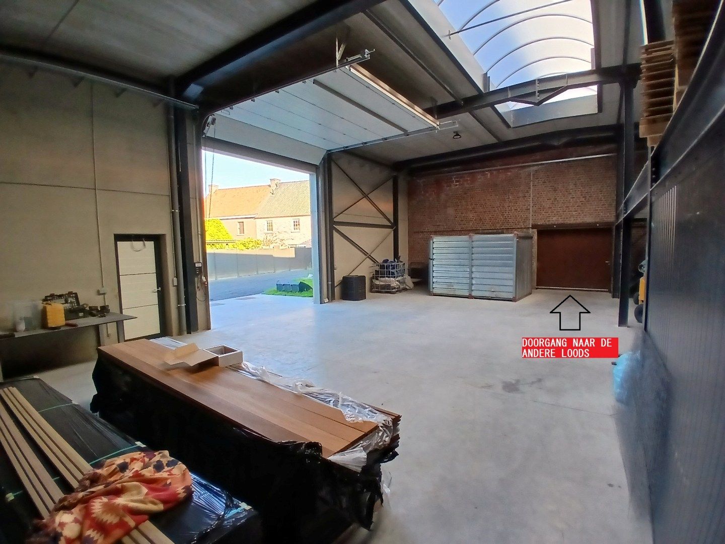 Ruime loods te Baaigem  foto {{pictureIndex}}