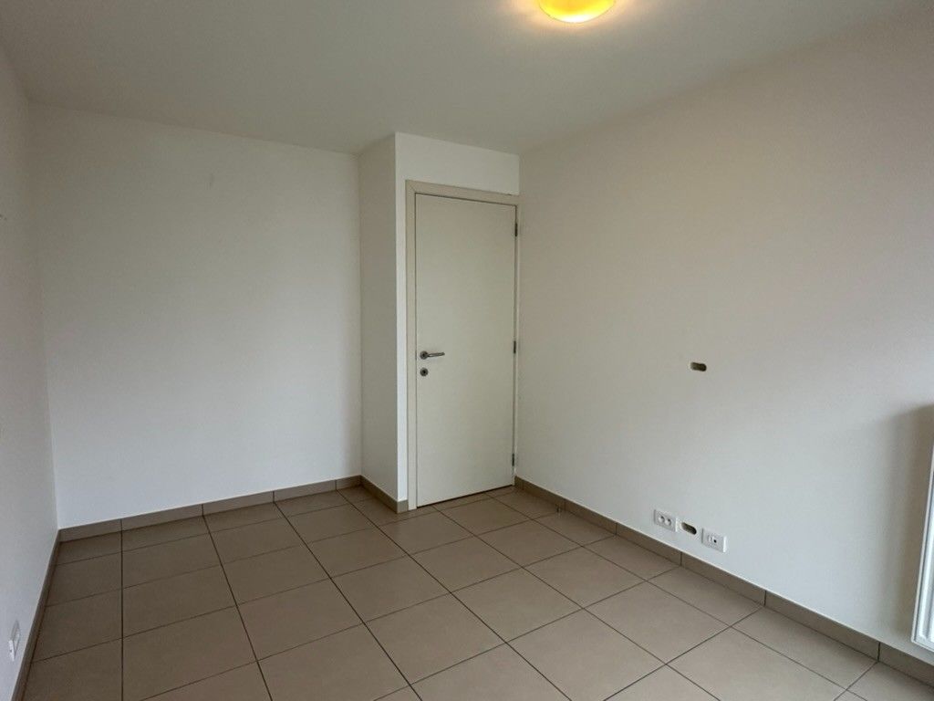 Instapklaar, lichtrijk 2 slpk/appartement met groot terras in centrum Gent foto 13