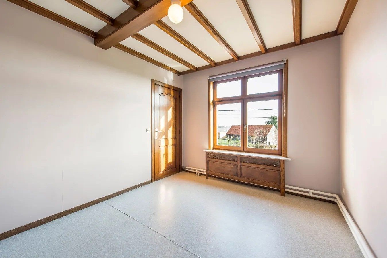 Handelsruimte/kantoor (met atelier, opslag en parking) + woning met tuin en garage, Kortemark foto 16