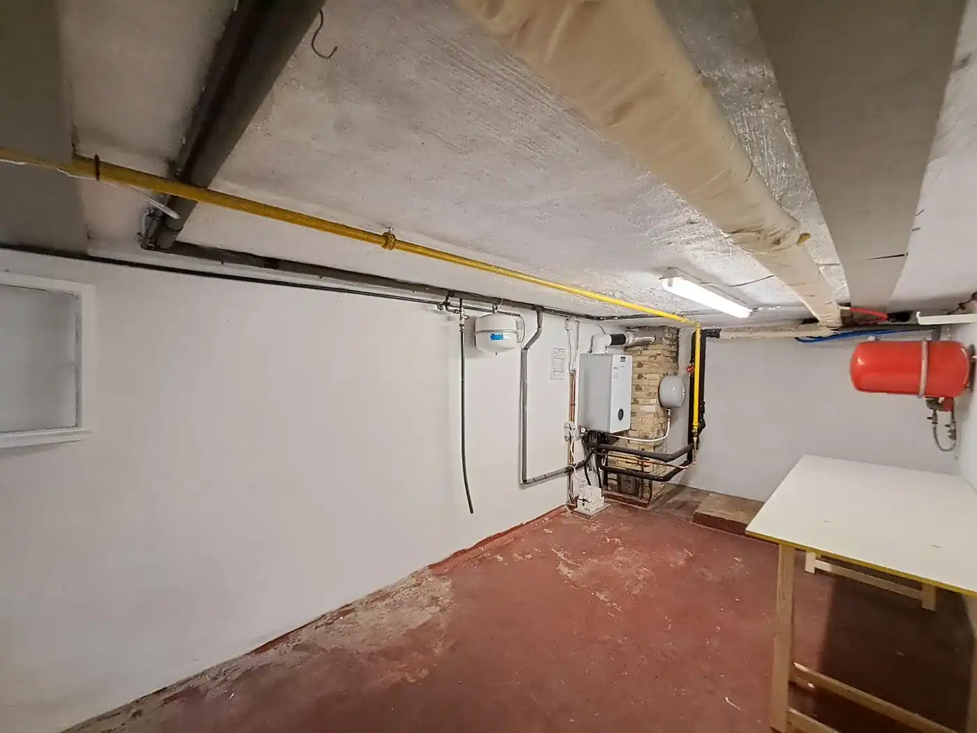 Verrassend ruime en charmante woning met grote inpandige garage! foto 22