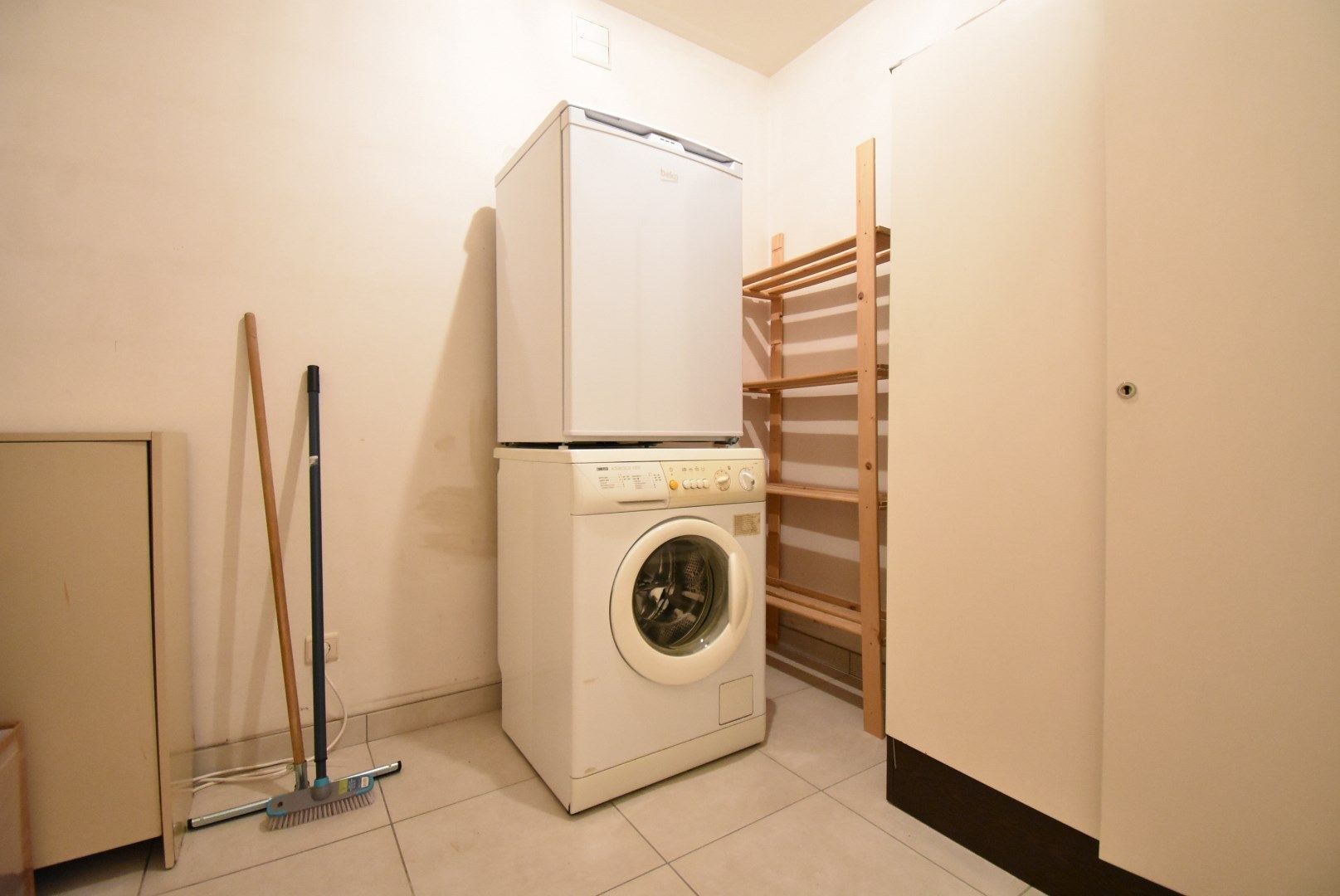 Ruim en degelijk appartement met twee slaapkamers, garage en kelderberging foto 27