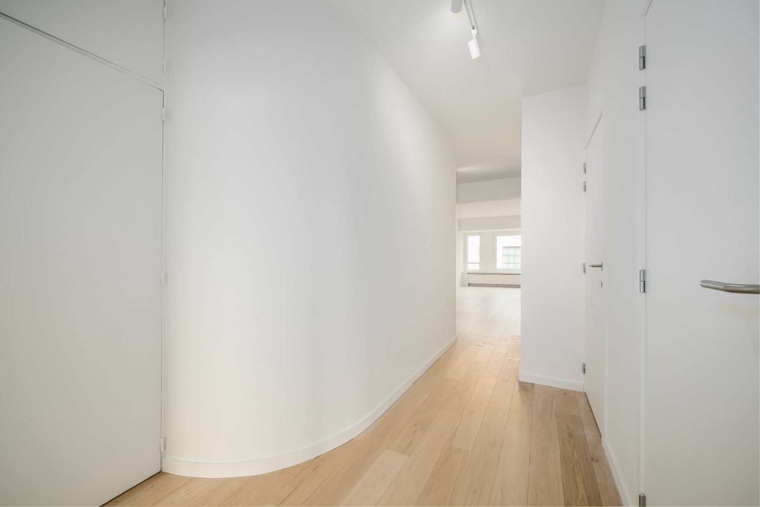 Gerenoveerd appartement met open zicht! foto 15