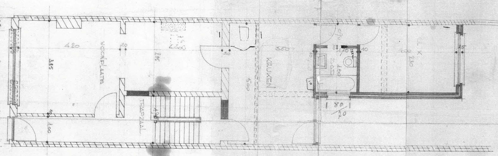 Opbrengsteigendom met 2 appartementen gelegen vlakbij het Sint-baafskouterpark & Rozebroeken.  foto 28