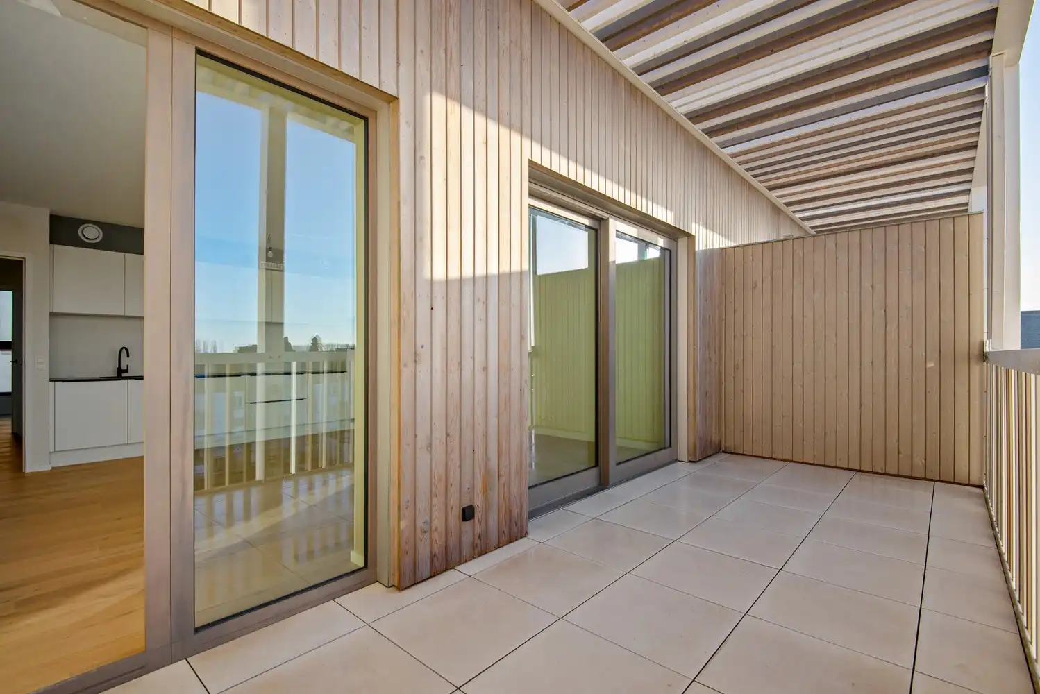 Stijlvol appartement met ruim overdekt terras in De Lesselier foto 9