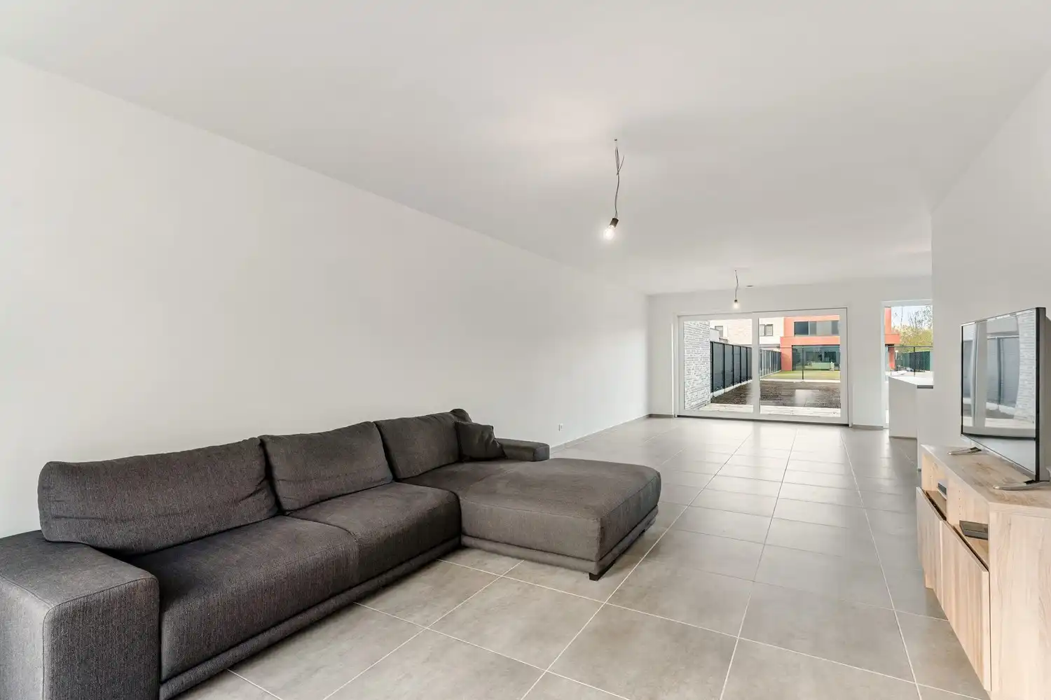 Stijlvolle energiezuinige nieuwbouwwoning met 5 slaapkamers te Hasselt foto 2