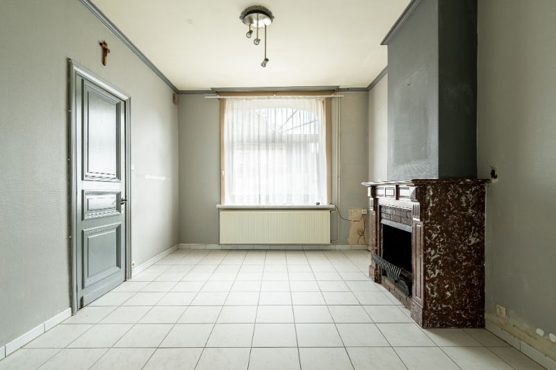 Ruime en veelzijdige rijwoning met garage achteraan en aparte ingang foto 5