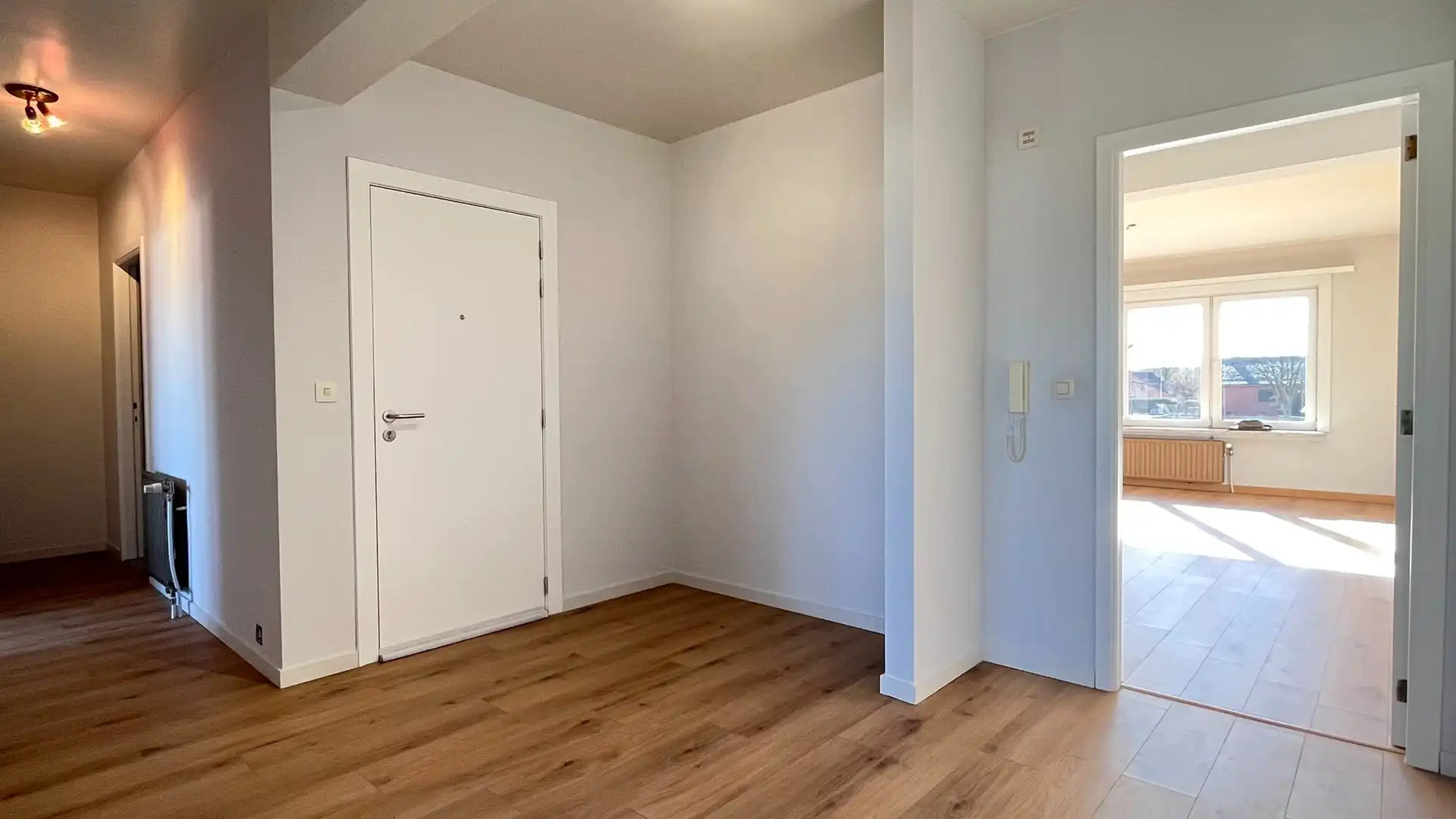 Appartement met drie slaapkamers, terras, kelderberging en garage. foto 12