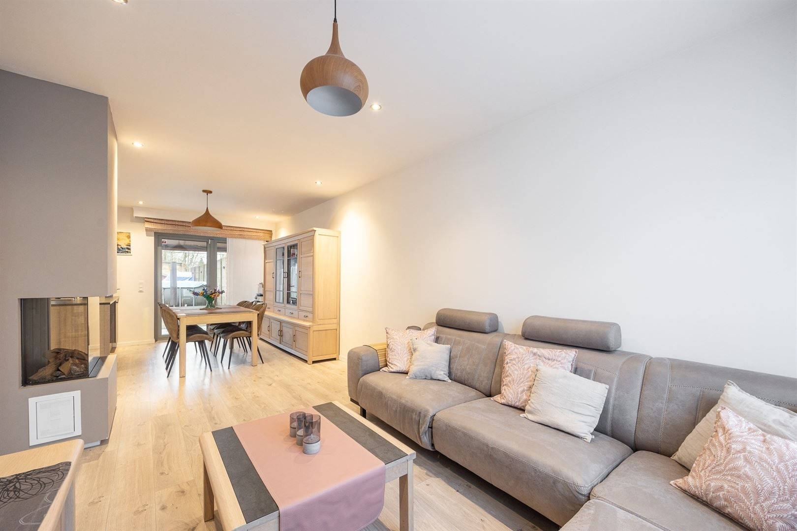 Energiezuinige woning van 2017 met vier slaapkamers foto 3