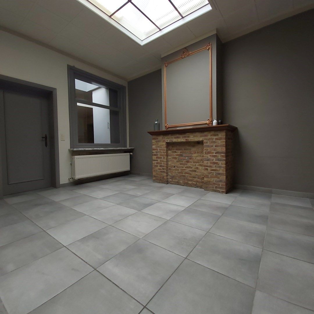 Gezellige woning met 4 slaapkamers - centrum Izegem. foto 6