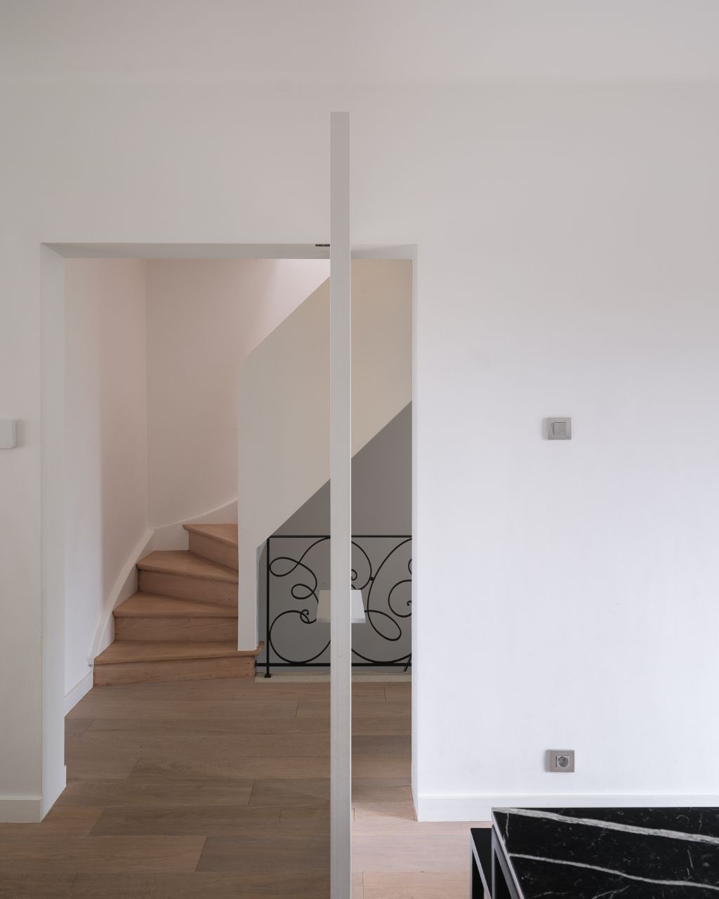 Stijlvolle woning op fietsafstand van het Gentse centrum, gelegen in een rustige en residentiële straat nabij Park Biest en het Potuitpark. foto 8