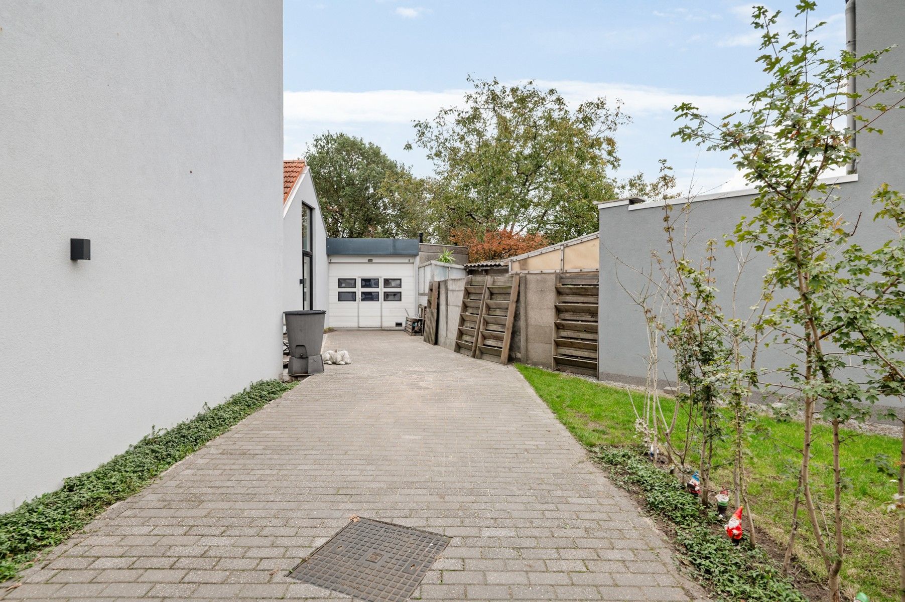 Woning met magazijn van 200 m² foto 2