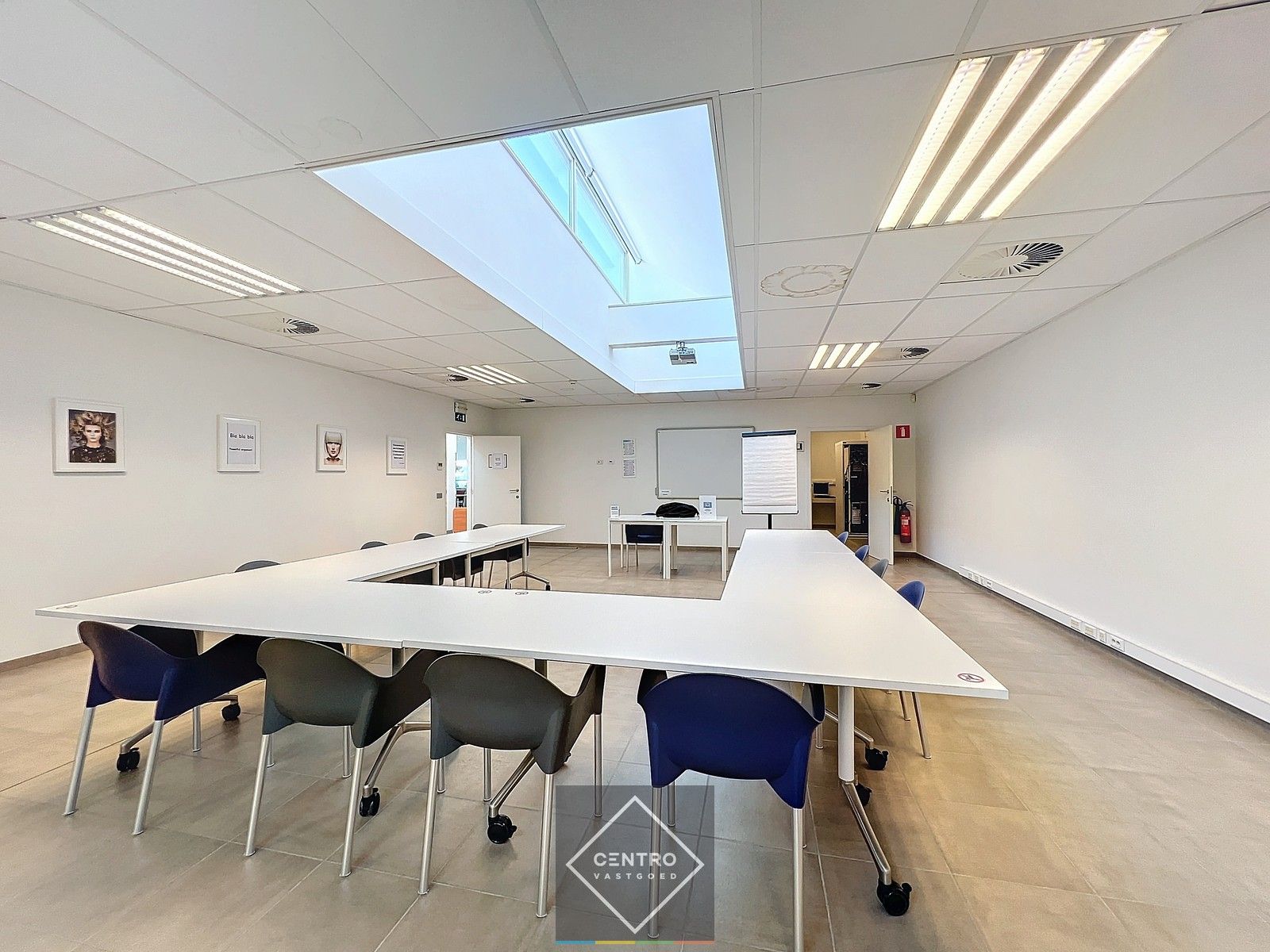 Instapklaar PERFECT onderhouden multifunctioneel BEDRIJFSPAND (1.180 m²) voor handel, kantoor of dienstensector (huidige uitbating: opleidingscentrum) ! foto 43