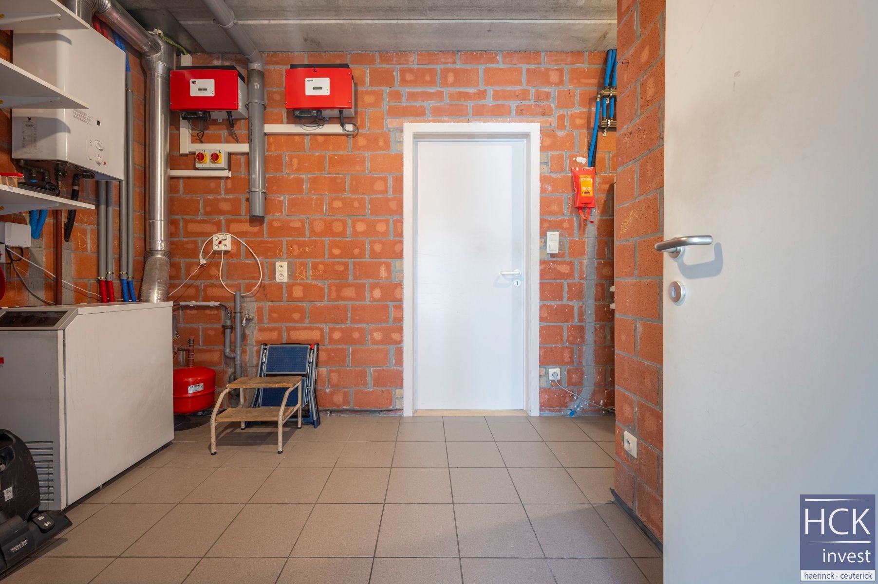 KRUISHOUTEM - Instapklare woning met 3 SLPK. én zongerichte tuin foto 9