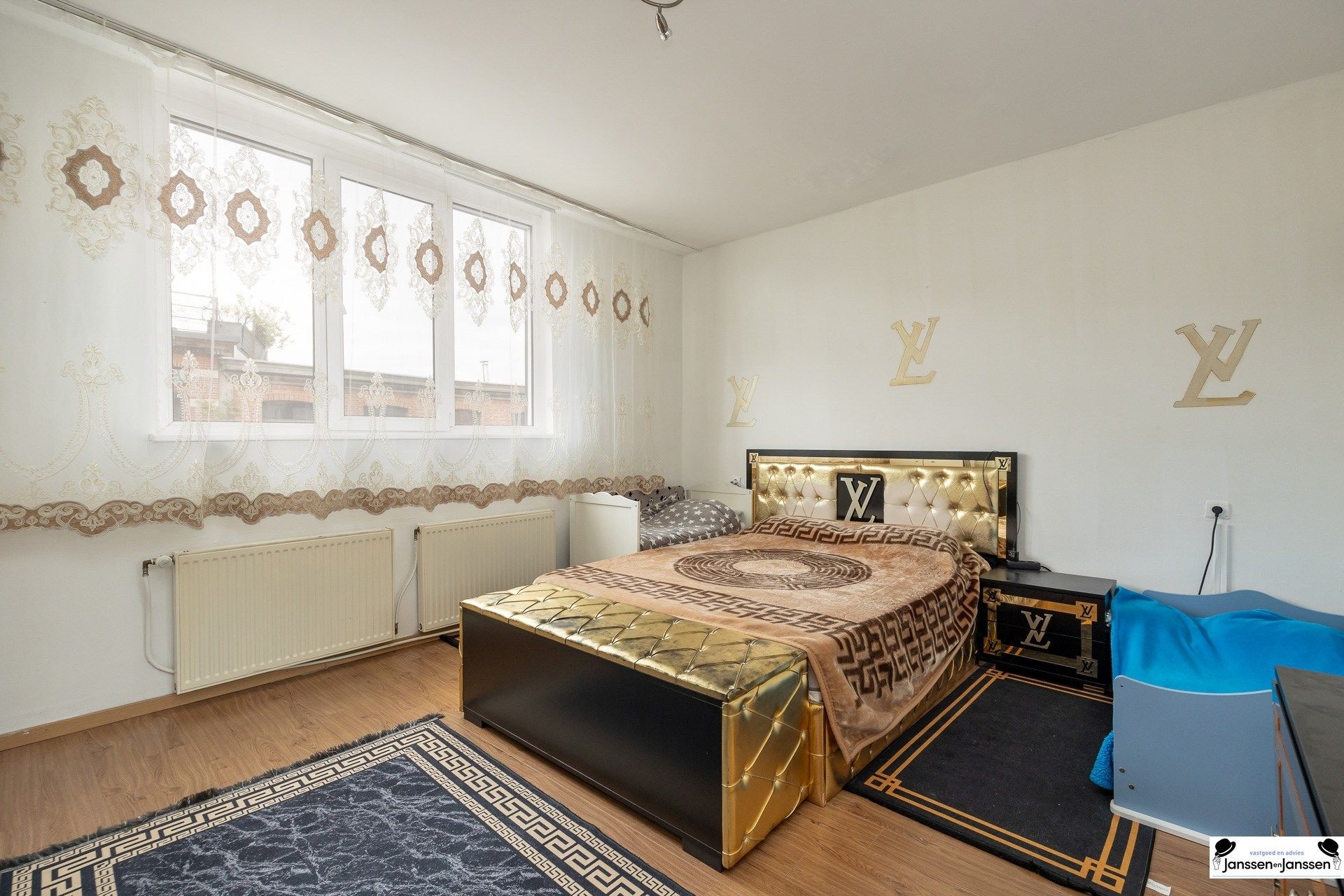 Ruime instapklare woning met 3 à 4 slaapkamers in 2060 Antwerpen! foto 21