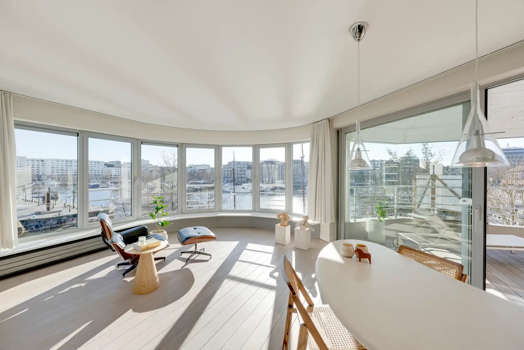 Exclusief wonen aan de Jachthaven met zicht op het MAS foto 3