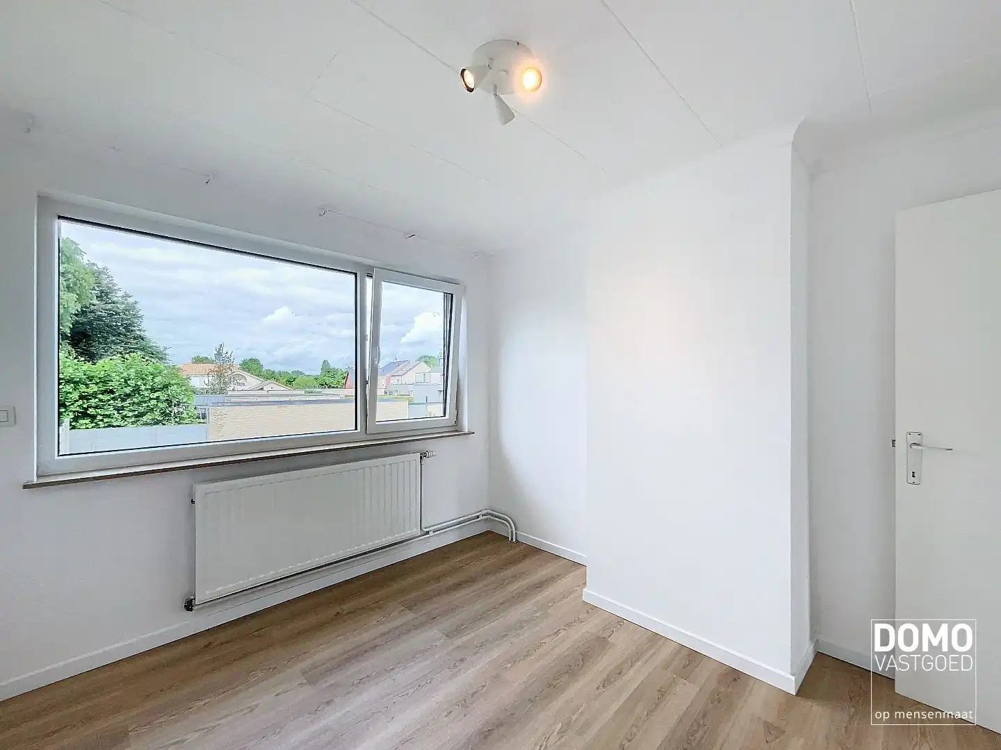 Gerenoveerde woning met tuin en inpandige garage gelegen te Spalbeek, 2 slaapkamers, 140m² bewoonbare oppervlakte, Energielabel C foto 11