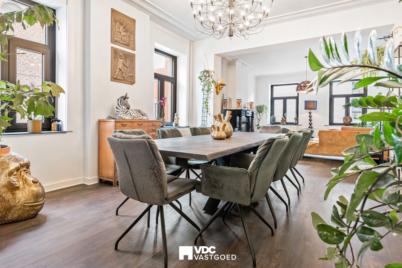 Statig herenhuis met grandeur en luxueuze afwerking in het hart van Tongeren foto 4
