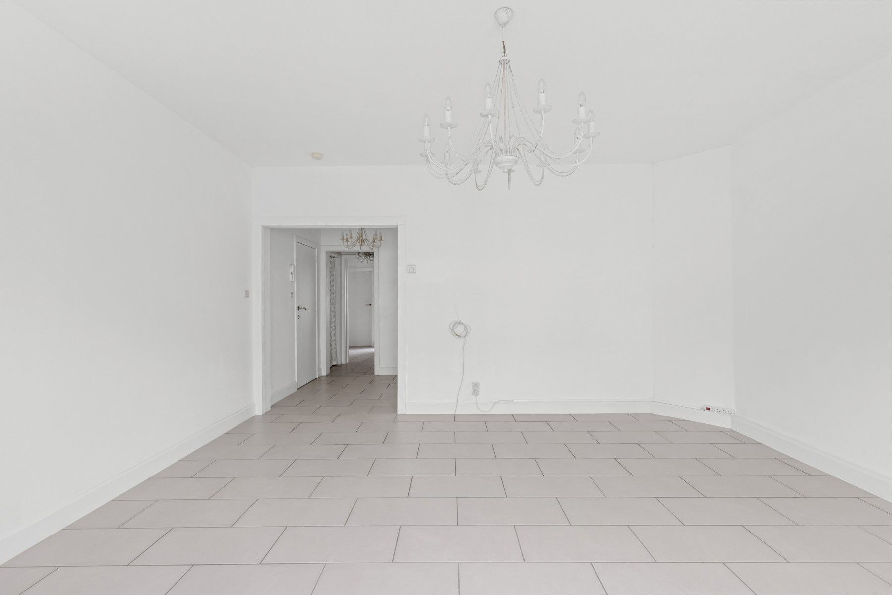 Instapklaar appartement met garage en staanplaats!  foto 4