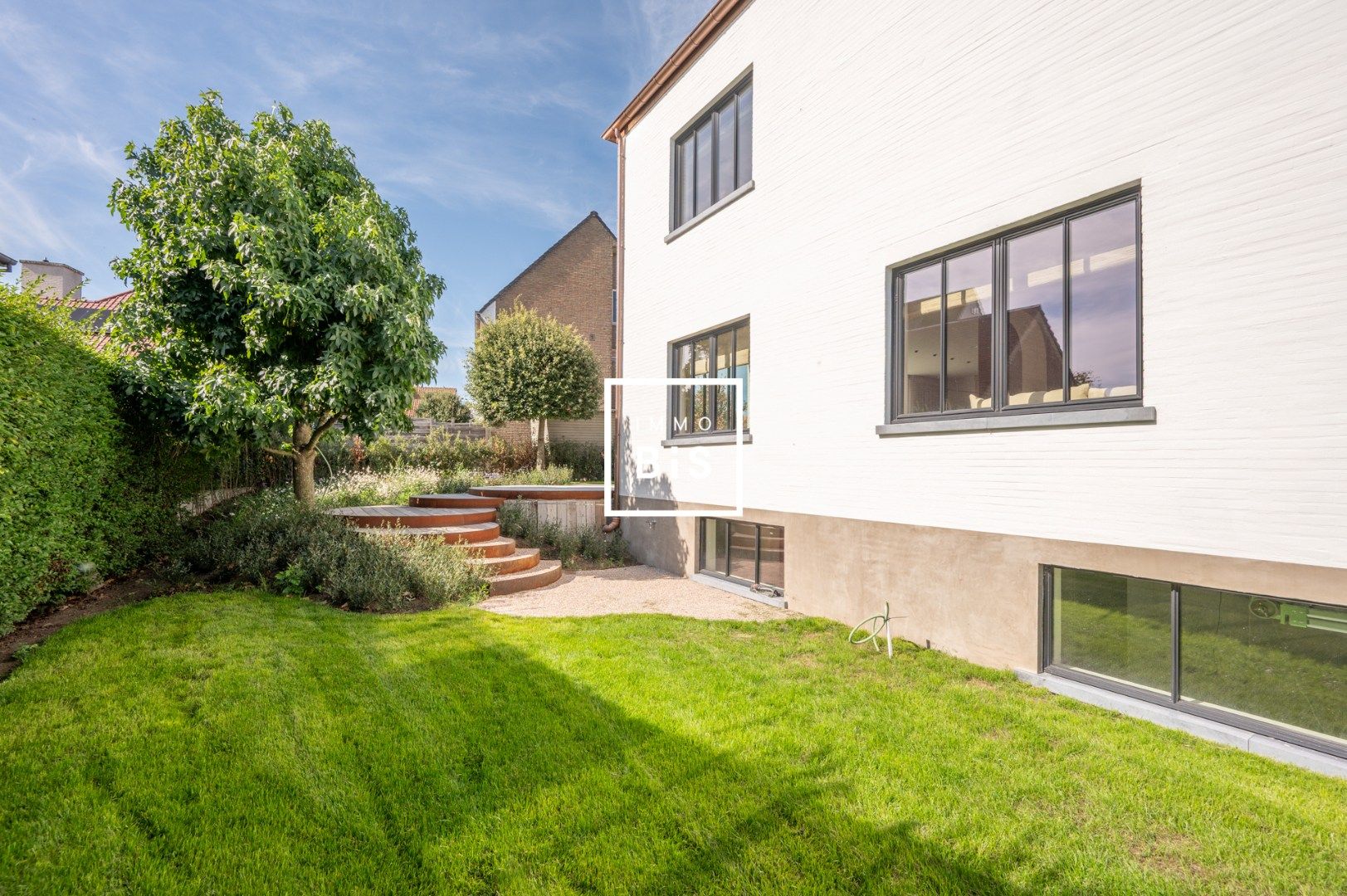 Stijlvol gerenoveerde villa op toplocatie in Duinbergen foto 34