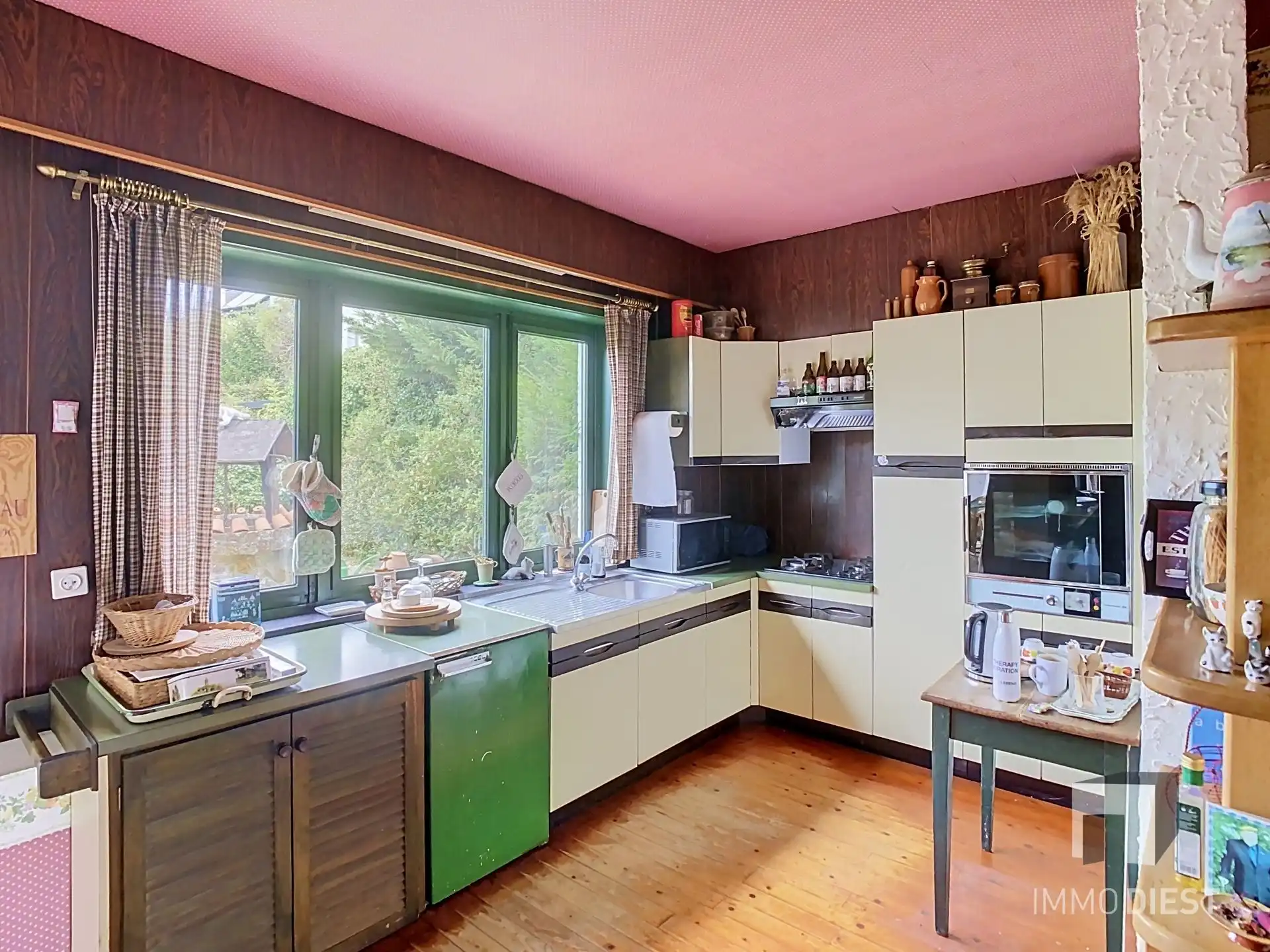 Woning in het groen ;-) foto 13