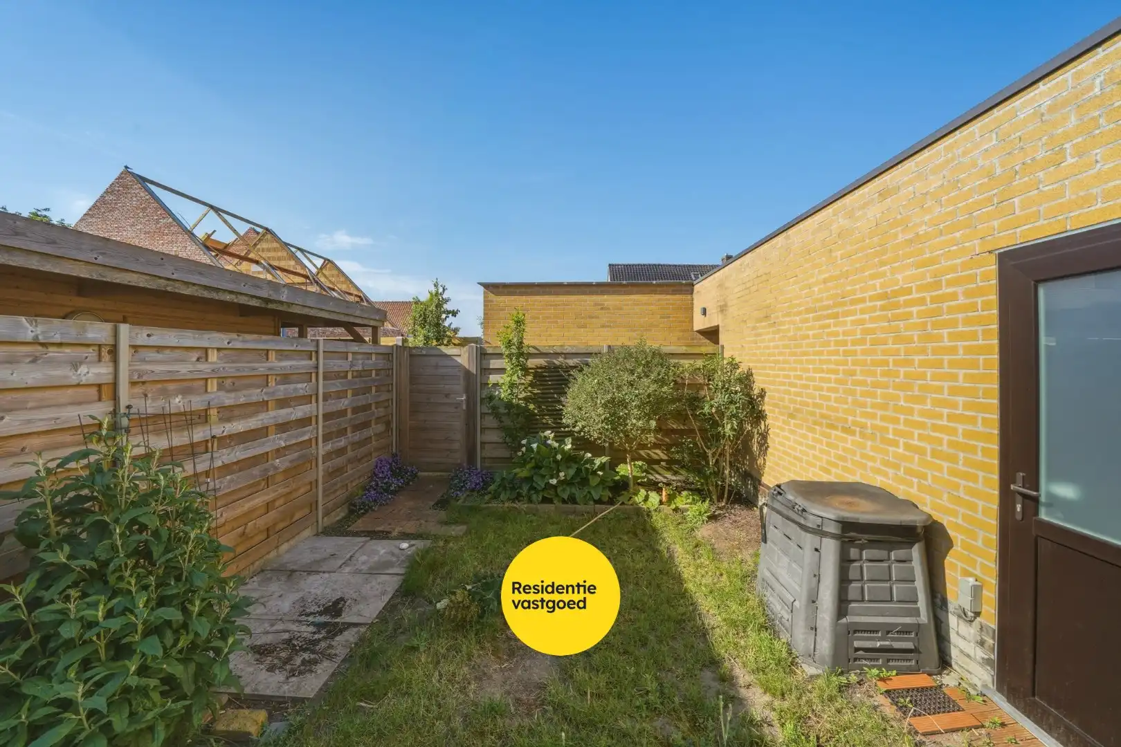 Instapklare energiezuinige woning met 4 slaapkamers, zonnige tuin en garage in Ettelgem foto 2