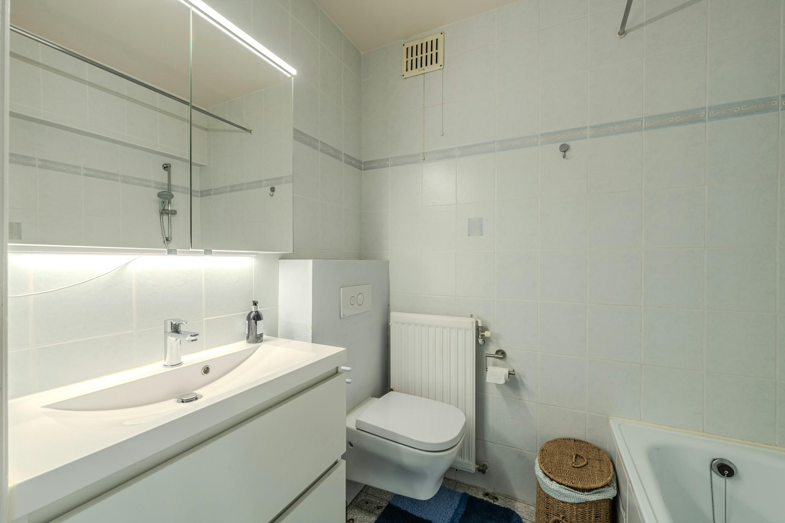 Prachtig hoekappartement met 1 slaapkamer en zijdelings zeezicht te koop te Middelkerke! foto 9