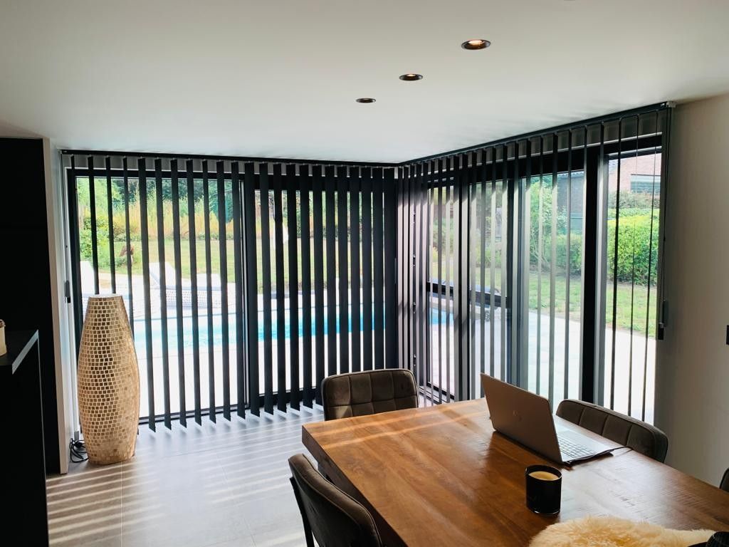 Smaakvol gerenoveerde villa met zwembad en poolhouse foto 24