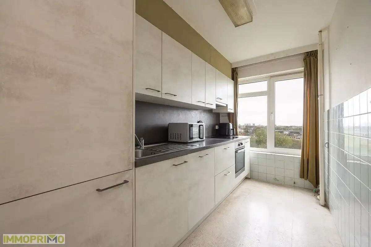 Mooi 2 slaapkamerappartement gelegen op de 9de verdieping met prachtig zicht foto 7