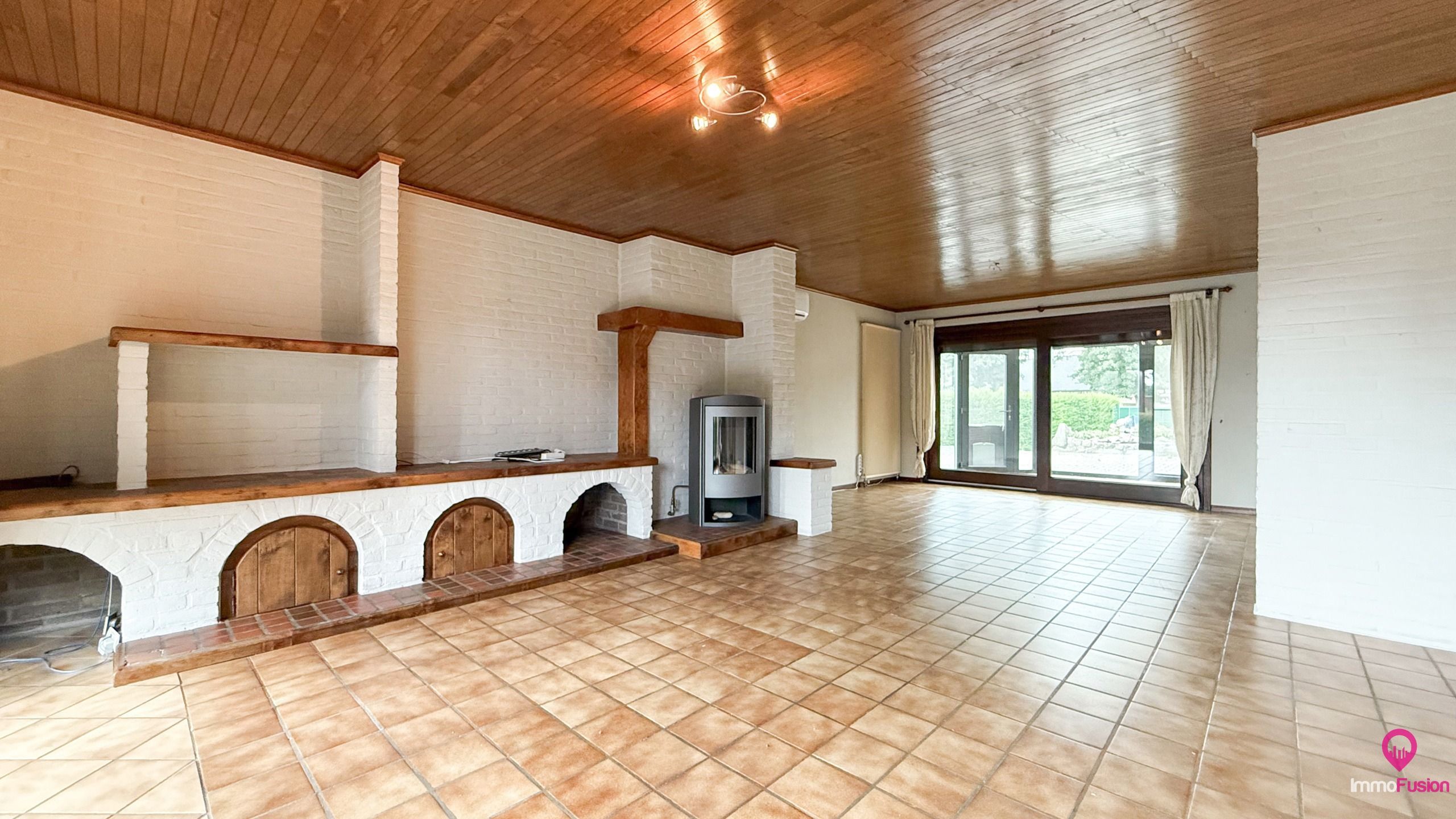 Ruime instapklare bungalow met 3 slpks op 8are82 in Bocholt! foto 2