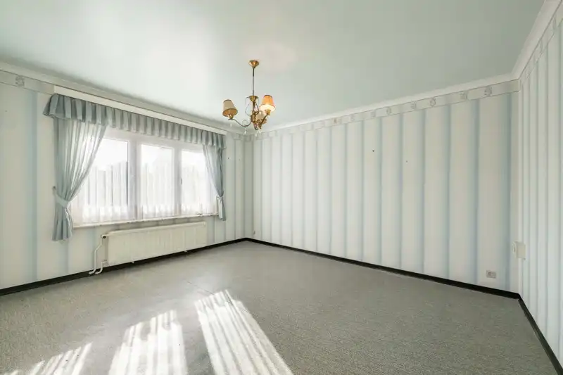 Kloeke te renoveren stadswoning met 4 slaapkamers, inpandige garage in centrum Kortrijk TE KOOP foto 15