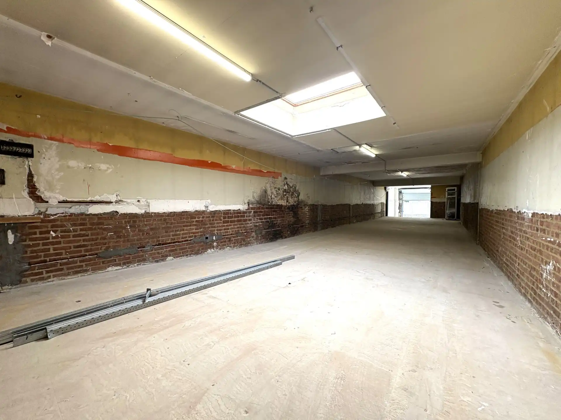 Opslagplaats in centrum Brakel foto 5