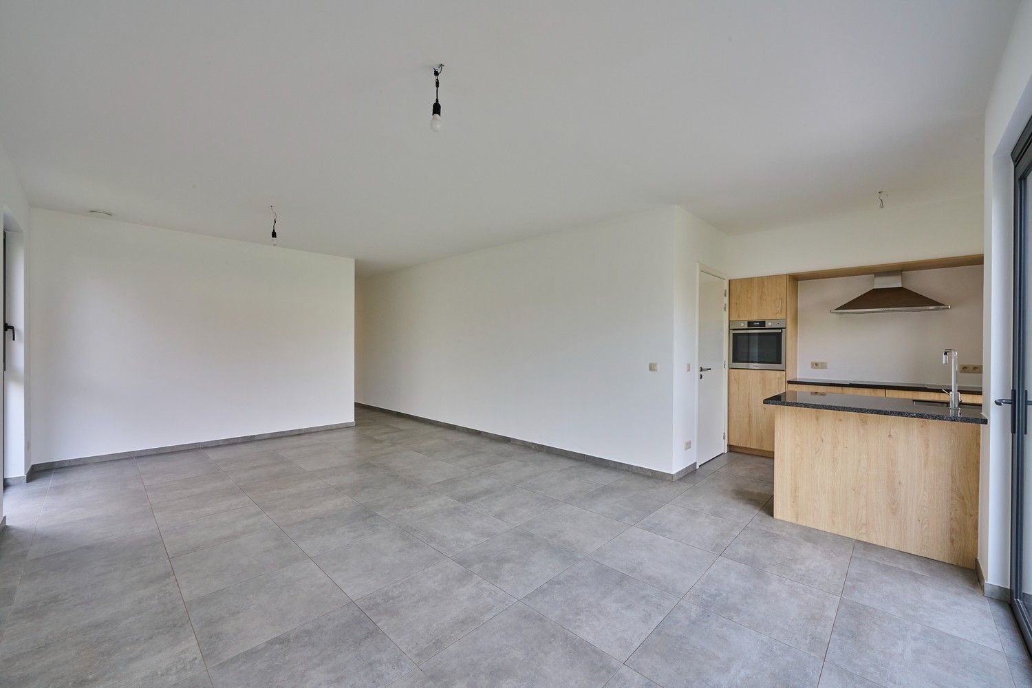 Stijlvol gelijkvloers appartement met zongerichte tuin - EPC 12! foto 4