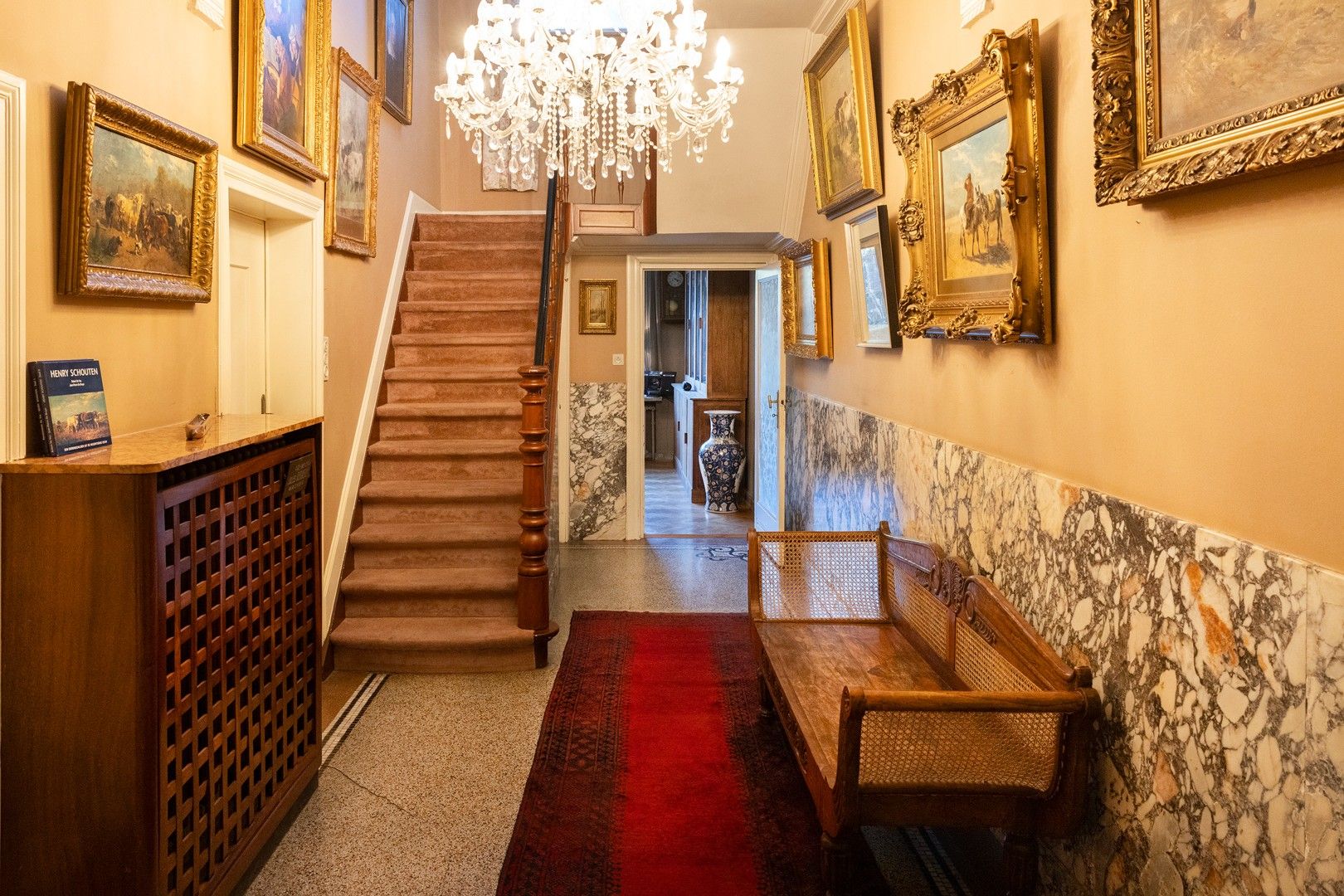 Ruim herenhuis met mooie binnentuin in hartje Wakken. foto 3