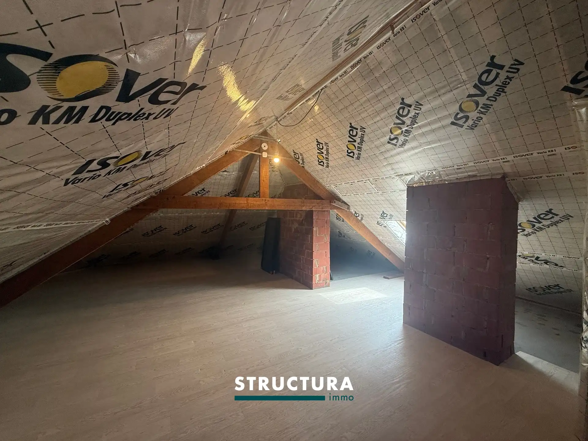 Woning met garage en ruime zolder foto 16