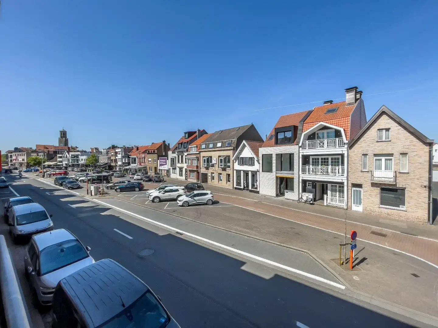 Aangenaam appartement met mooie gevelbreedte gelegen in Oud Knokke.  foto 12