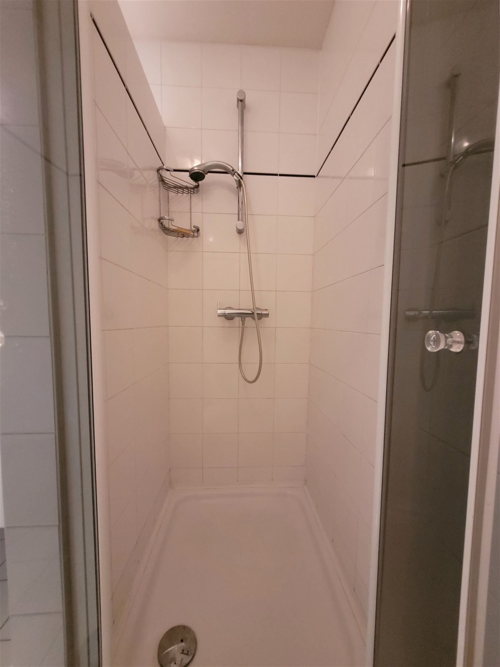 Gemeubeld appartement met 1 slaapkamer foto 15