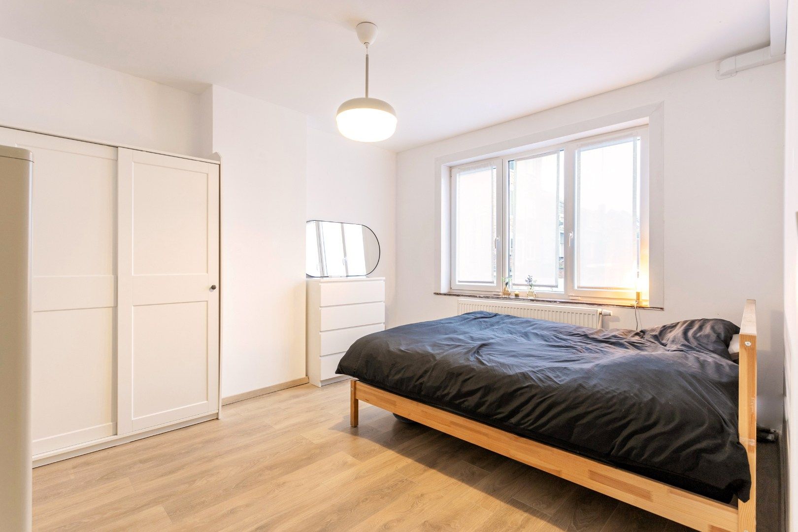 Ruime gerenoveerde, energiezuinige woning foto 17