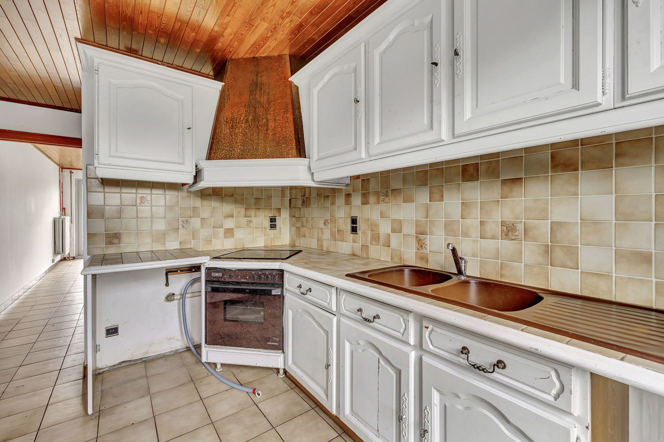 Ruime op te frissen woning met diverse mogelijkheden foto 14