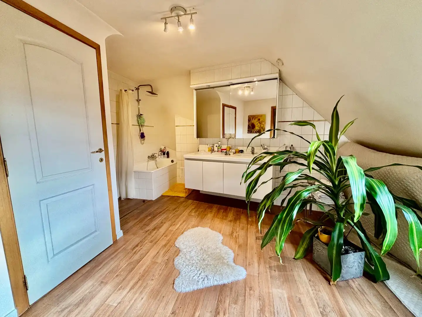 Charmant duplexappartement in het hart van Roeselare foto 6