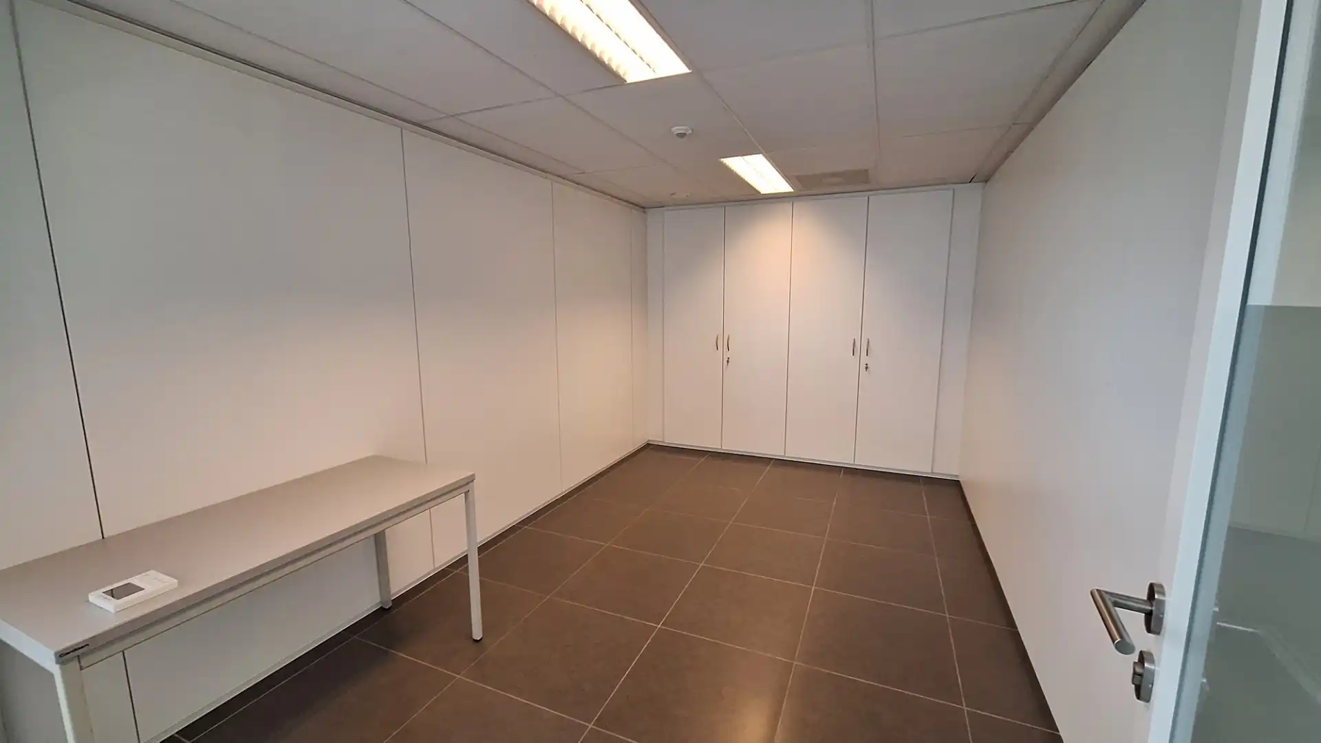 Commerciële ruimte te huur foto 7