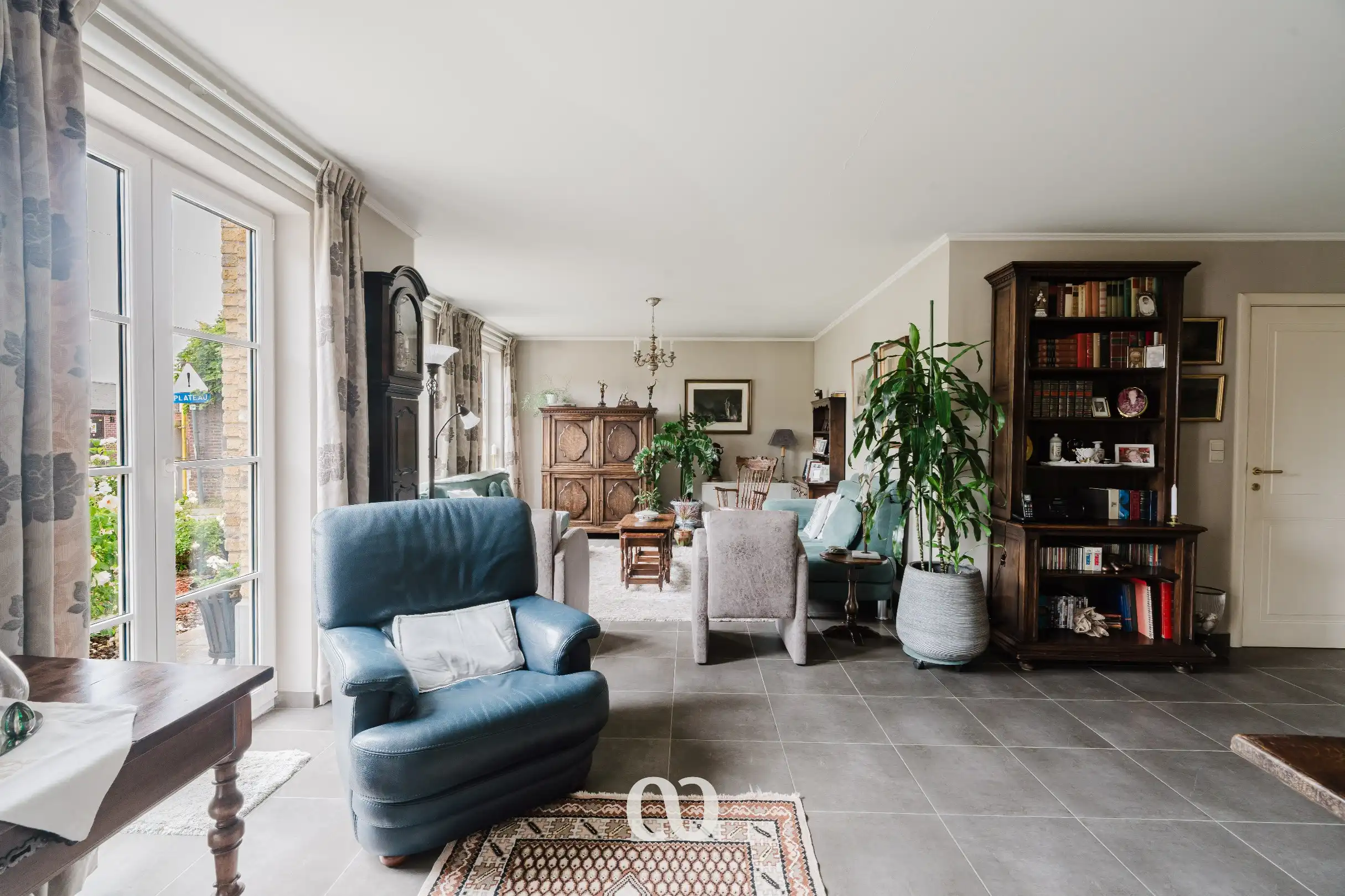 Gelijkvloers appartement met 3 slaapkamers, garage en tuin in Huise foto 4