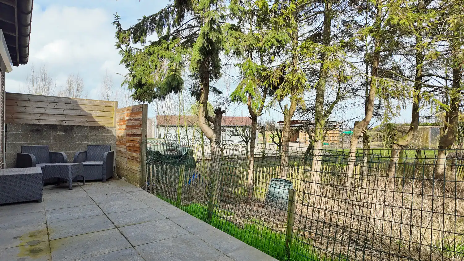 Gezellige gesloten bebouwing met terras en landelijk uitzicht in Assenede! foto 14