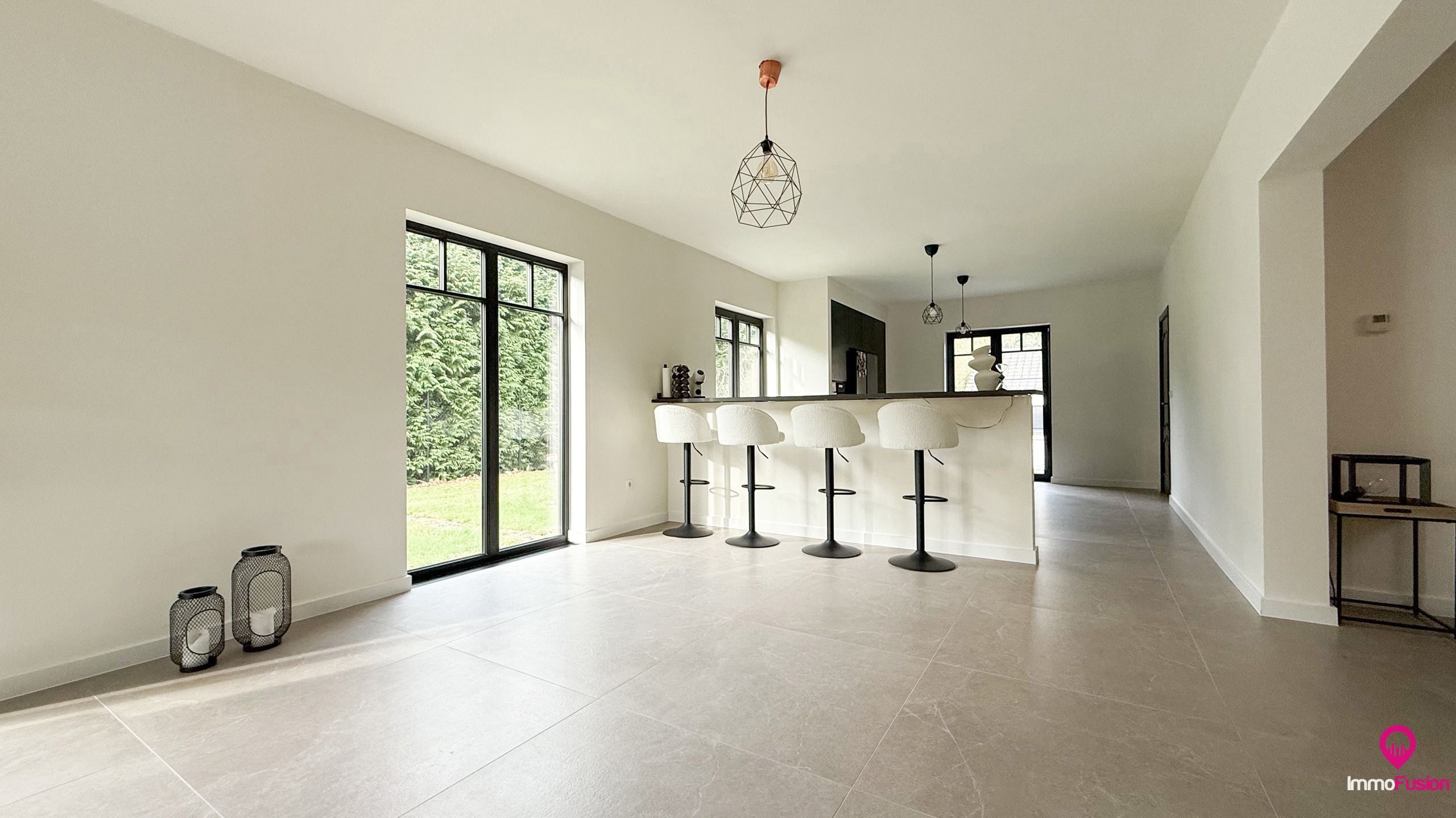 Goed gelegen landelijke villa met 12are grond op toplocatie! foto 11