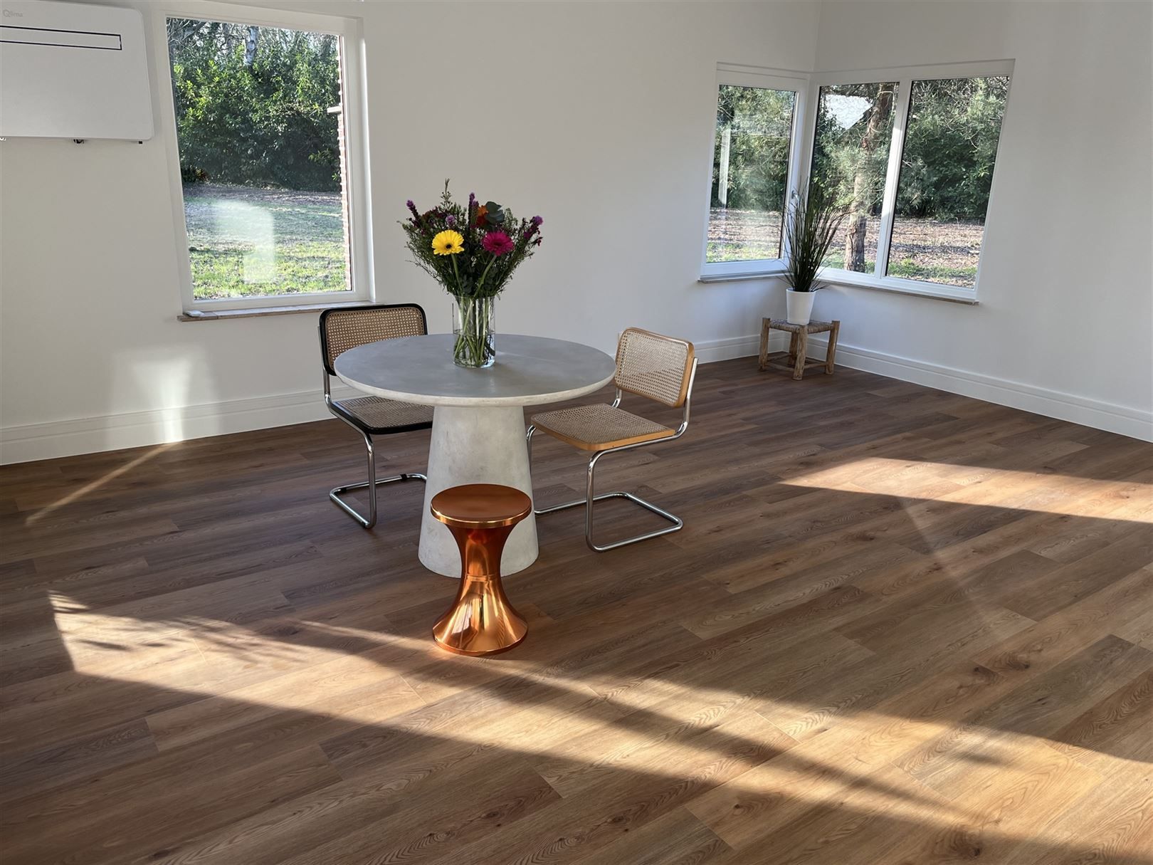 Grondig opgefriste vakantiewoning met grote tuin foto 2