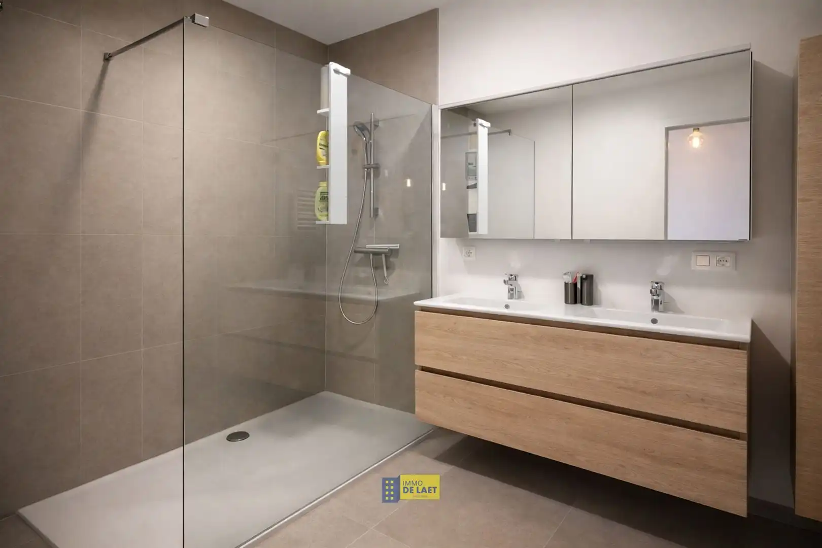 Nieuwbouwappartement met twee slaapkamers en riante tuin foto 6