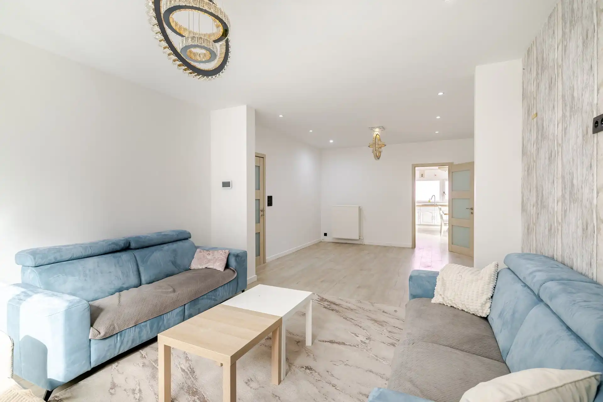 Instapklare woning met 4 slks, garage en aanpalende bouwgrond foto 5